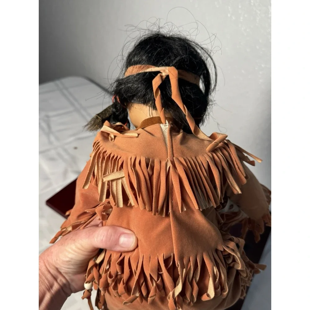 Southwestern NATIVE American Girl porcelain doll, Sz 16in/12in Seated